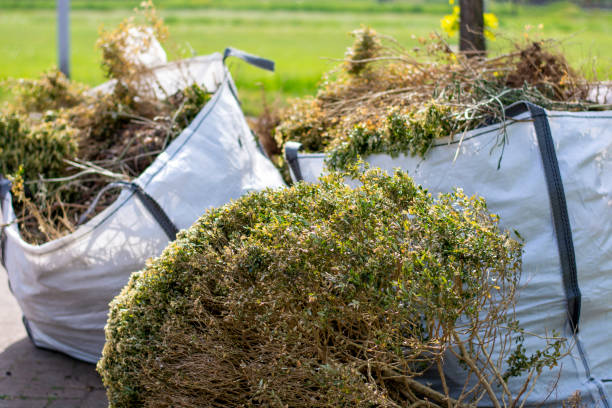 Best Commercial Junk Removal  in St Ann, MO